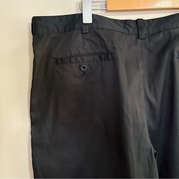 Nike Golf DRI-FIT Black Flat Front Shorts Athletic Style - Picture 9 of 10